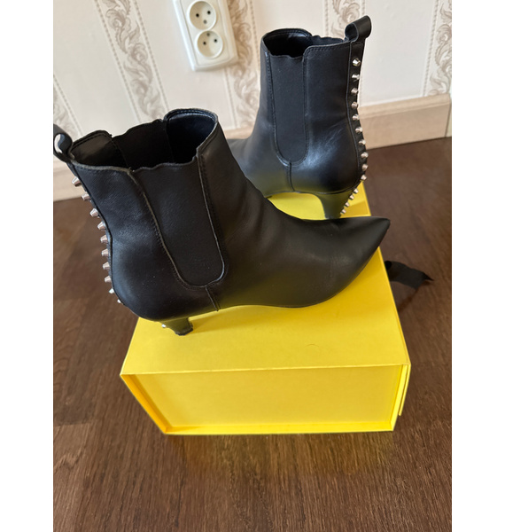 Ботильоны • Kendall + Kylie • Черный