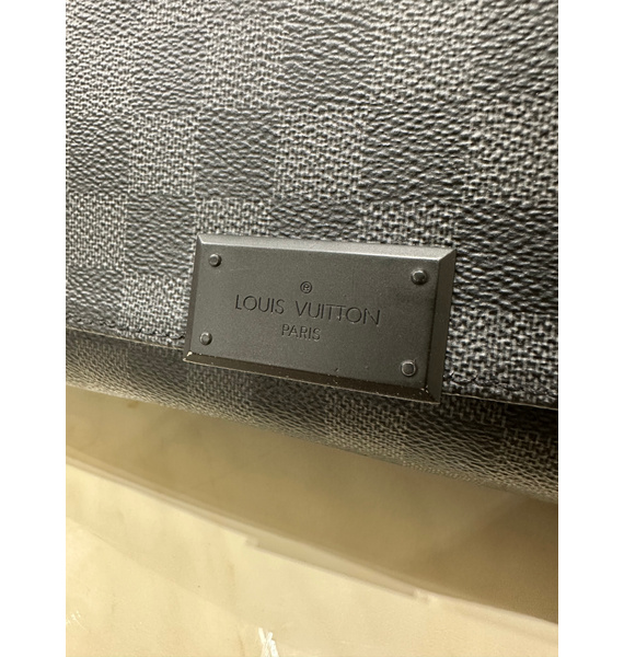 Сумкa • Louis Vuitton • Серый