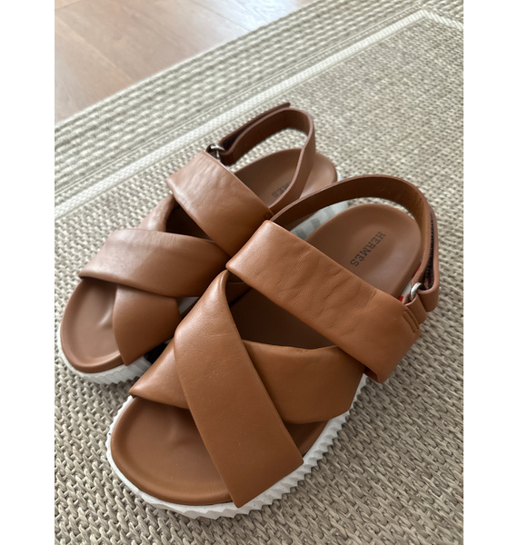 Сандалии • Hermès • Коричневый