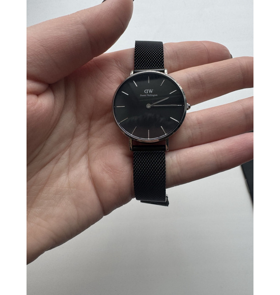 Часы • Daniel Wellington • Черный