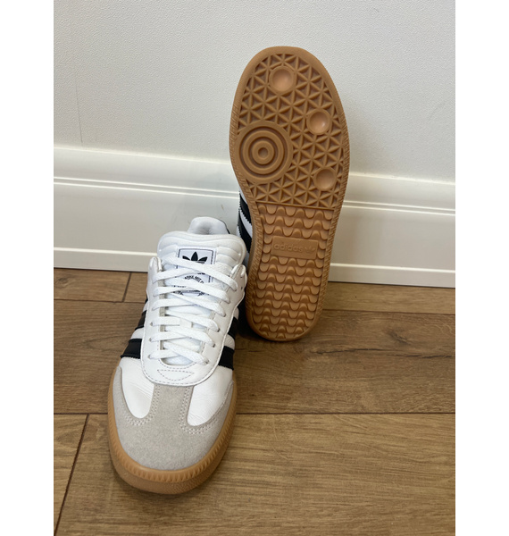 Кроссовки • adidas • Белый