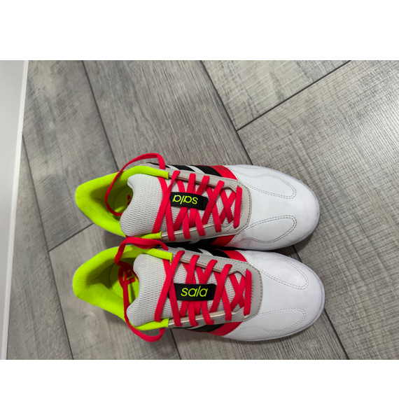 Кроссовки • adidas • Белый