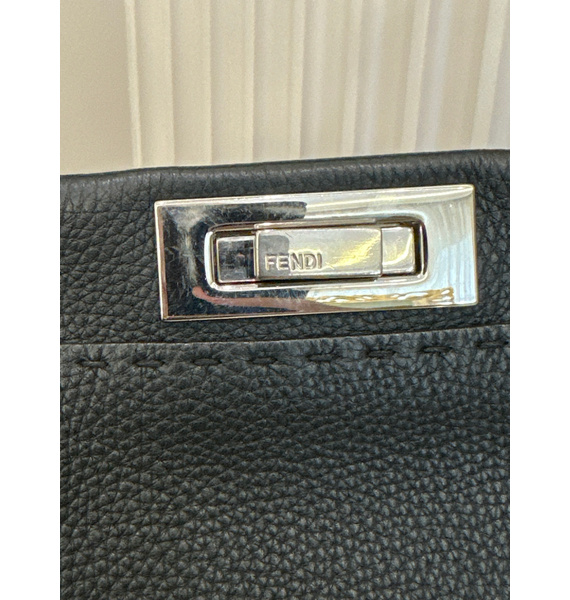 Сумка • Fendi • Черный