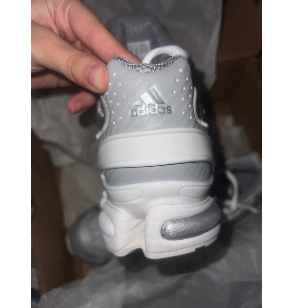 Кроссовки • adidas Originals • Белый