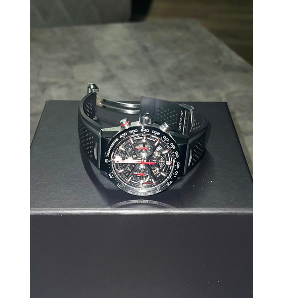 Часы • TAG Heuer • Черный