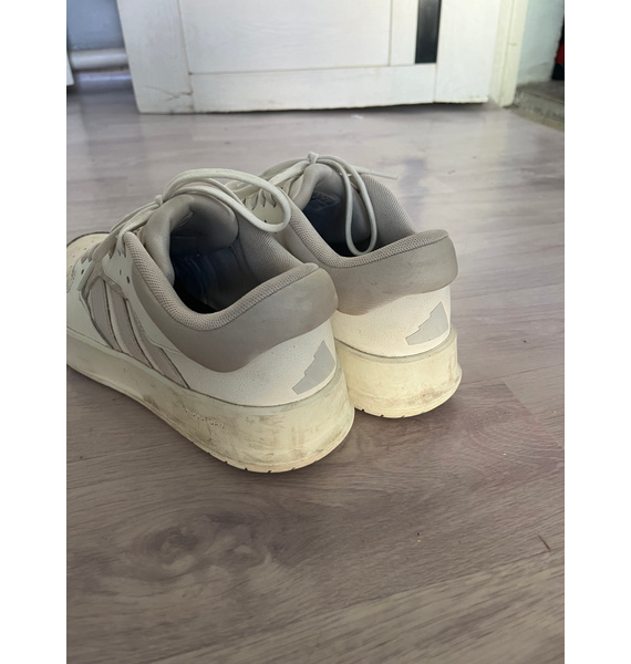 Кроссовки • adidas • Белый