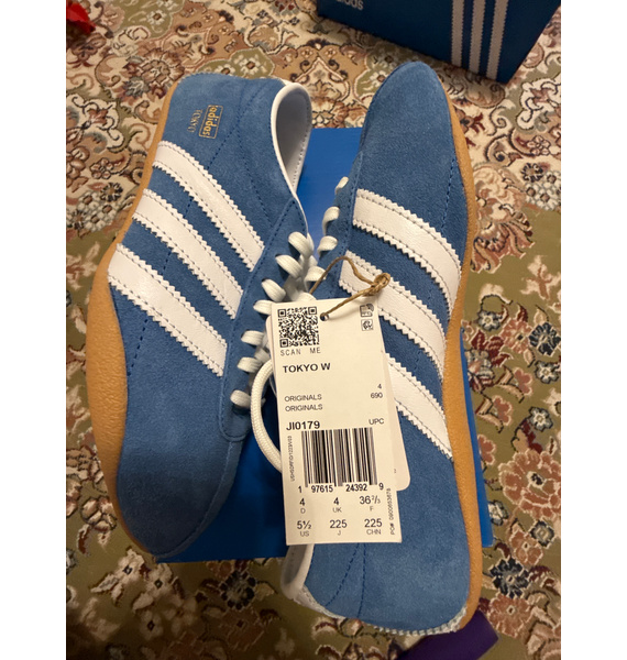 Кроссовки • adidas Originals • Голубой