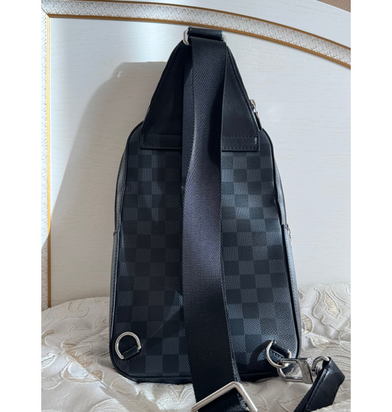 Барсетка • Louis Vuitton • Тёмно-серый