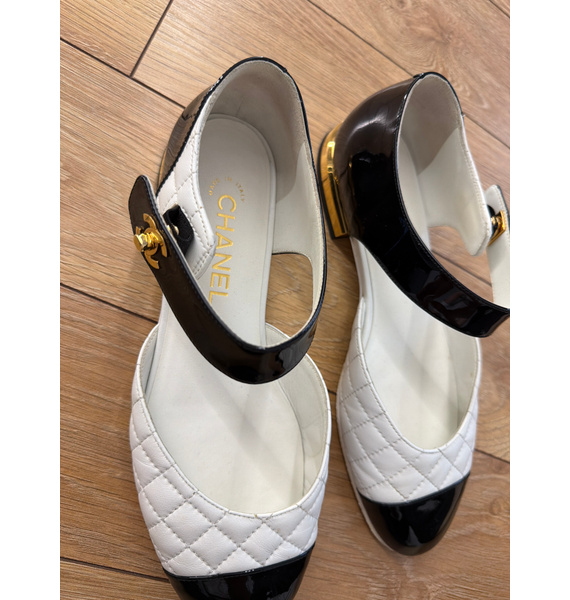 Туфли • Chanel • Белый