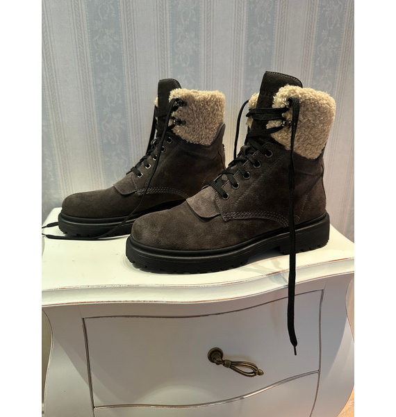 Ботинки • Moncler • Хаки