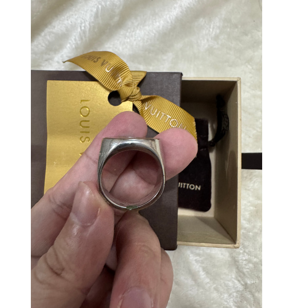Кольцо • Louis Vuitton • Серебряный